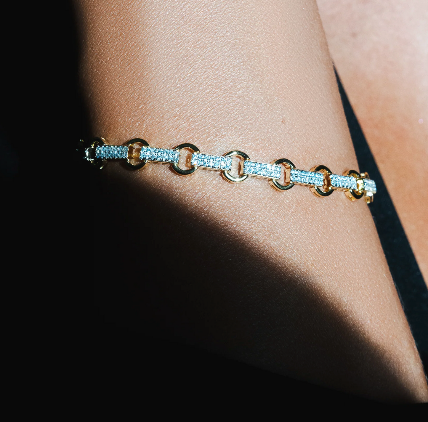 Clara Cloe Everglow Bracelet in 925 Sterling Silver with 18 kt Gold-Plated Details and Natural White Zircons