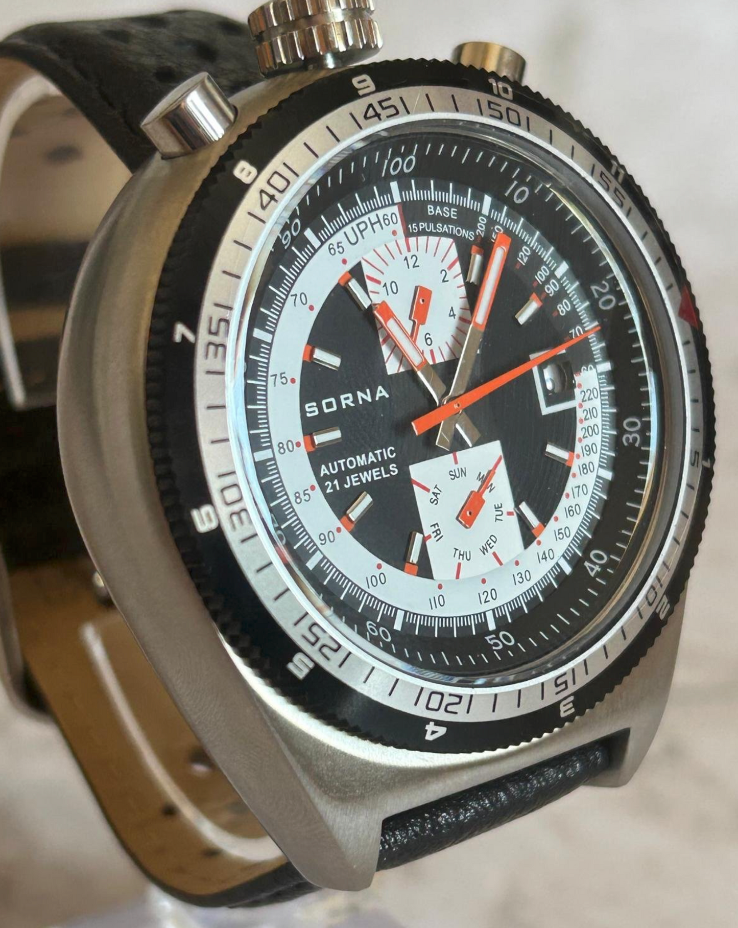 SORNA Bullhead Automatic Watch – Tachymeter Scale