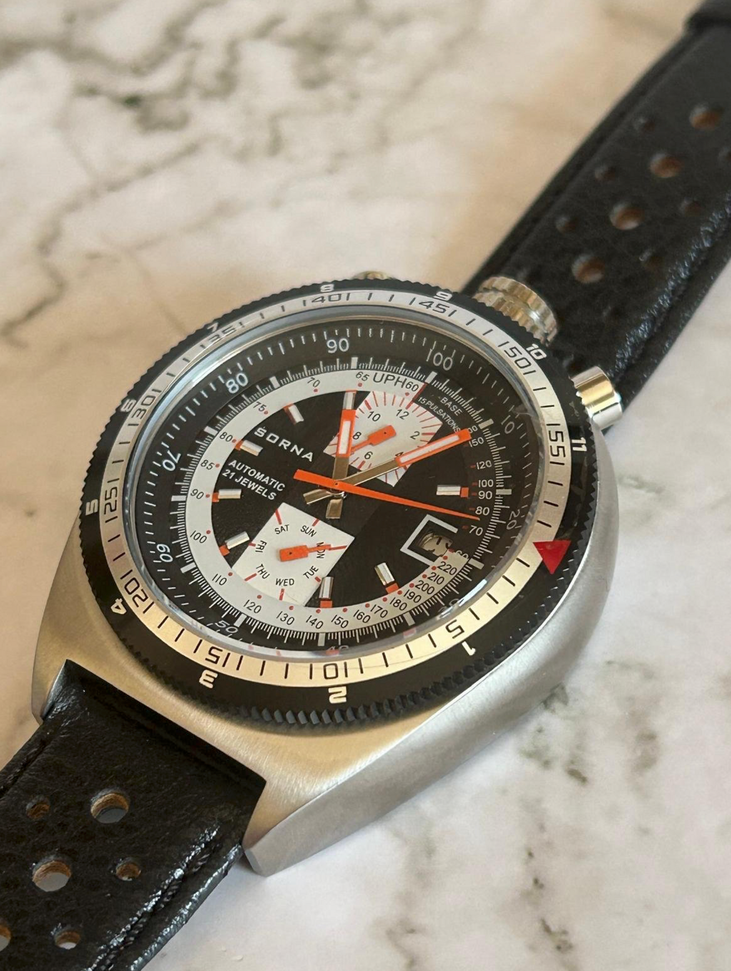SORNA Bullhead Automatic Watch – Tachymeter Scale