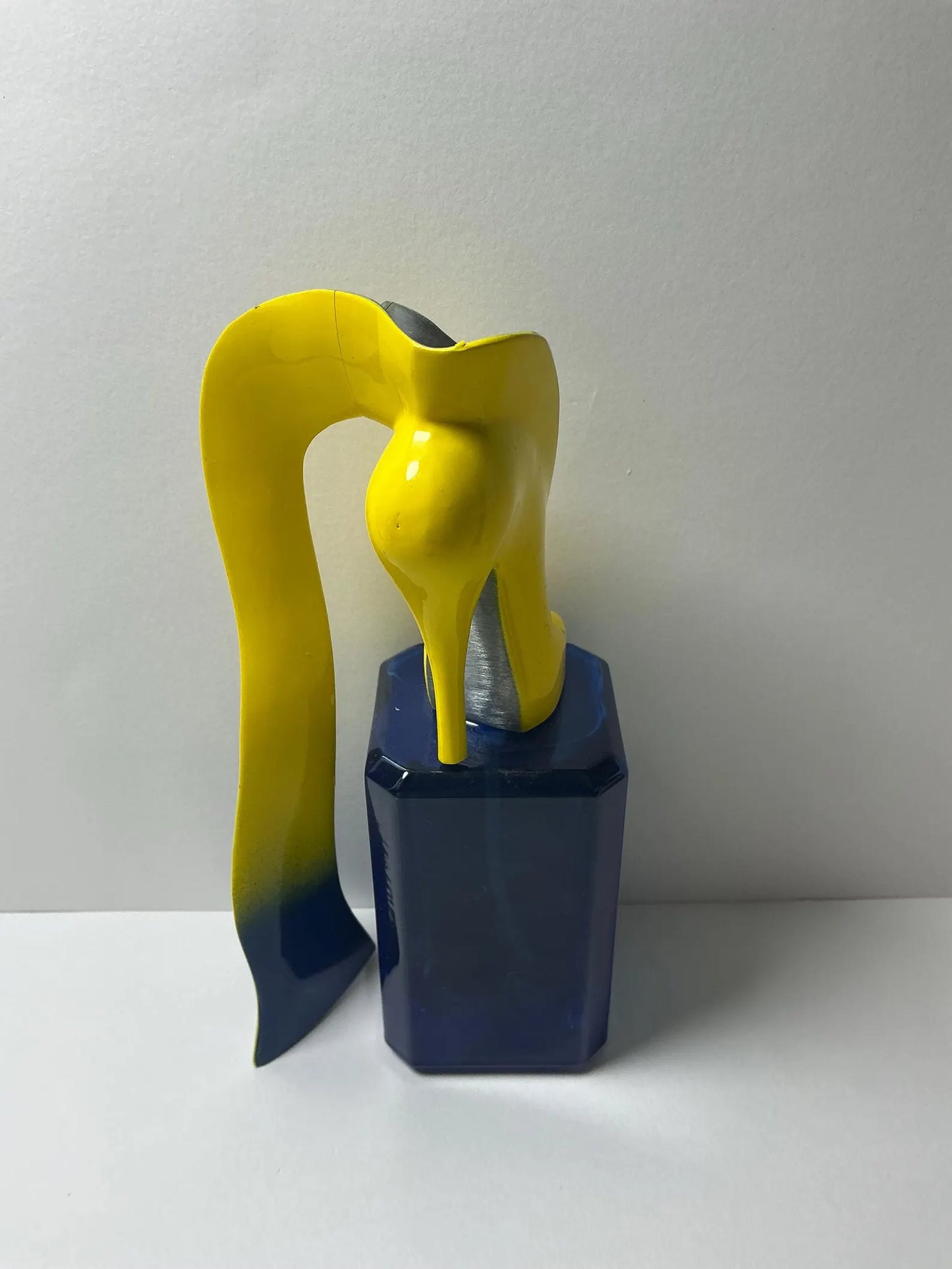 Allen Jones signed sculpture "Les Beaux Arts"  limited edition bronze sculpture perfume 1993, very rare