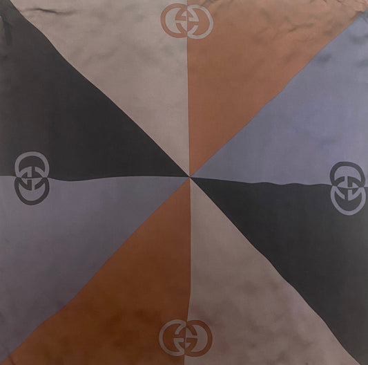 Gucci 100% silk scarf pattern 87X87cm, authentic, new